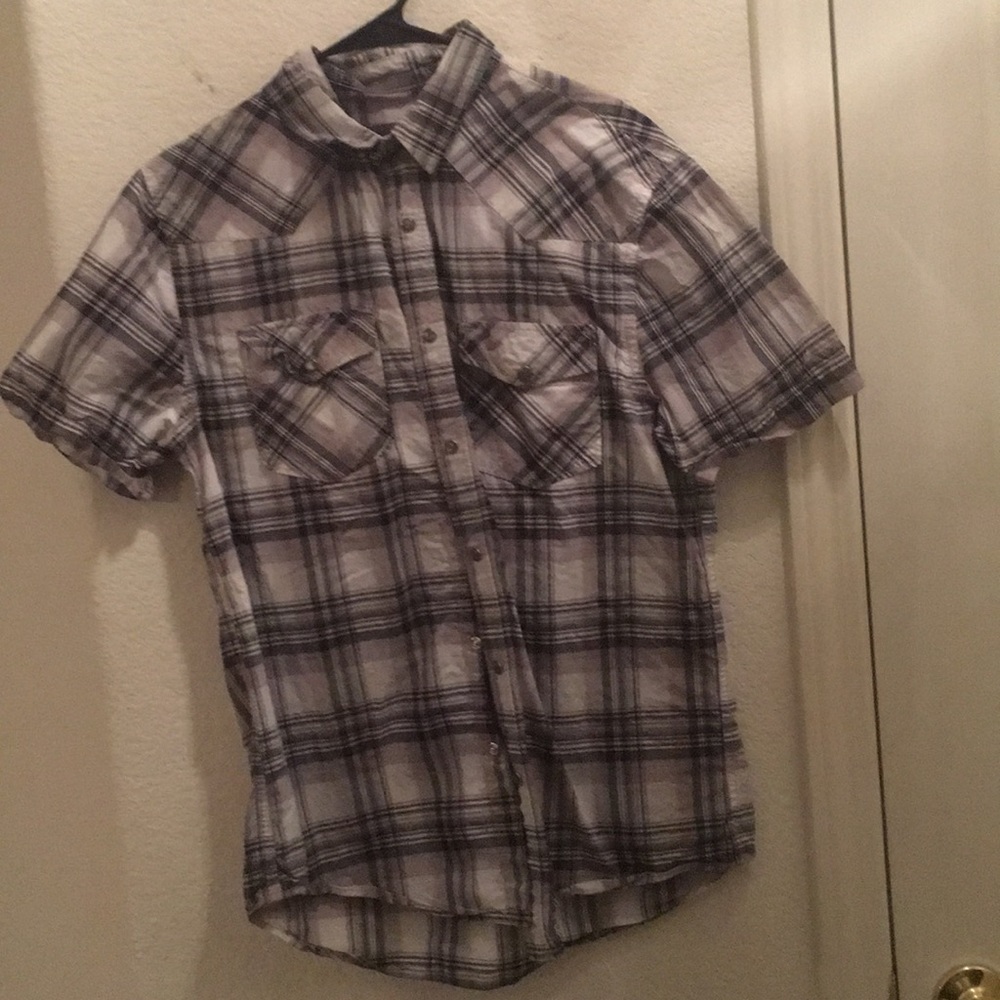 Men’s old navy button down size medium
